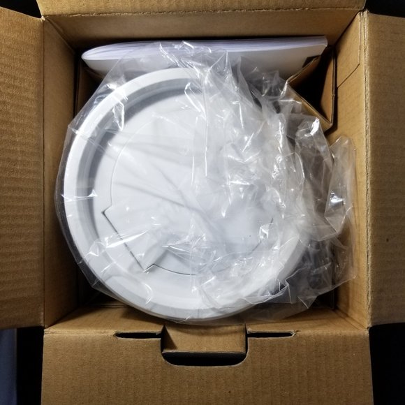 Skymee Petalk AI camera for dogs/cats - Picture 7 of 15